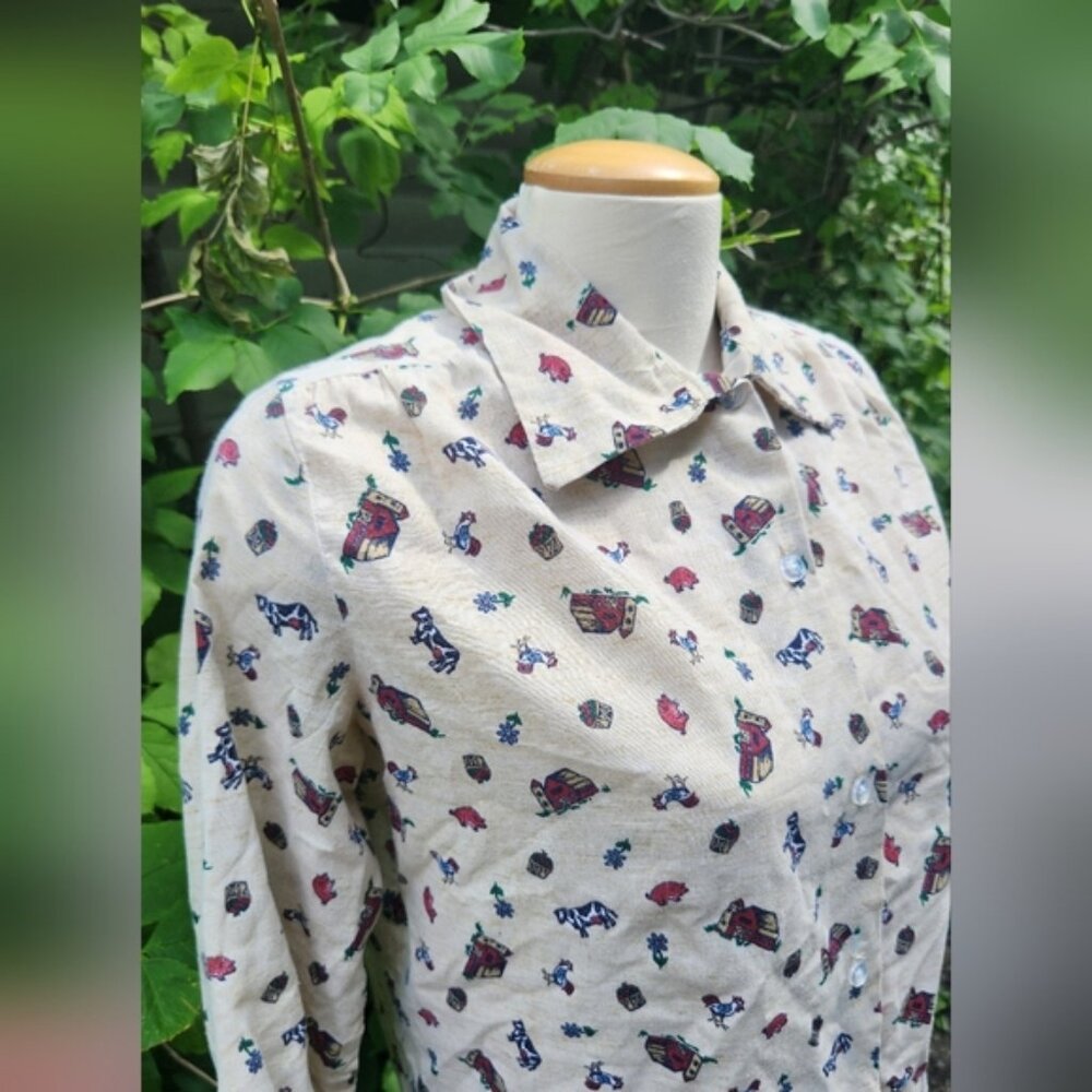 Vintage Cows/Barns Small/Med 3/4 Sleeve Patterned‎ Button Down Collared Blouse